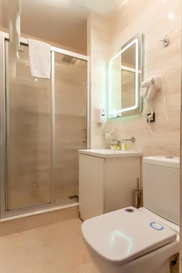 Улучшенный двухместный номер с 1 кроватью в Отеле Mildom Premium Hotel